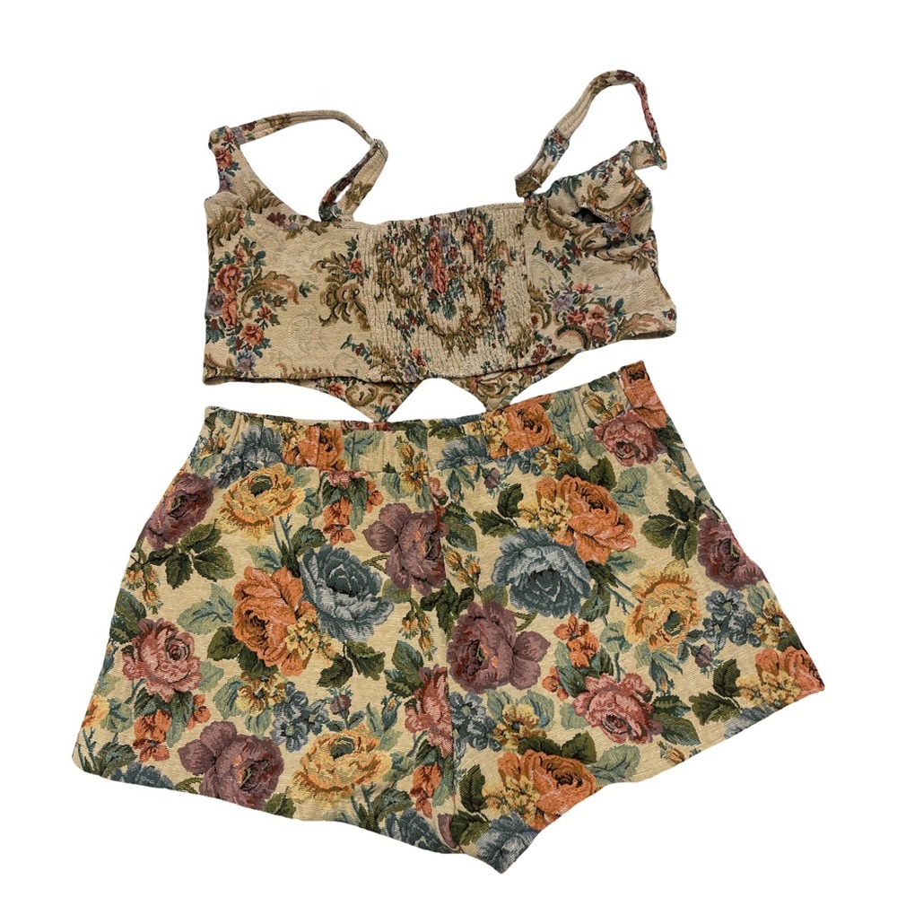 SHEIN Floral Print Festival Short Set - Tapestry size 3x - Picture 2 of 8